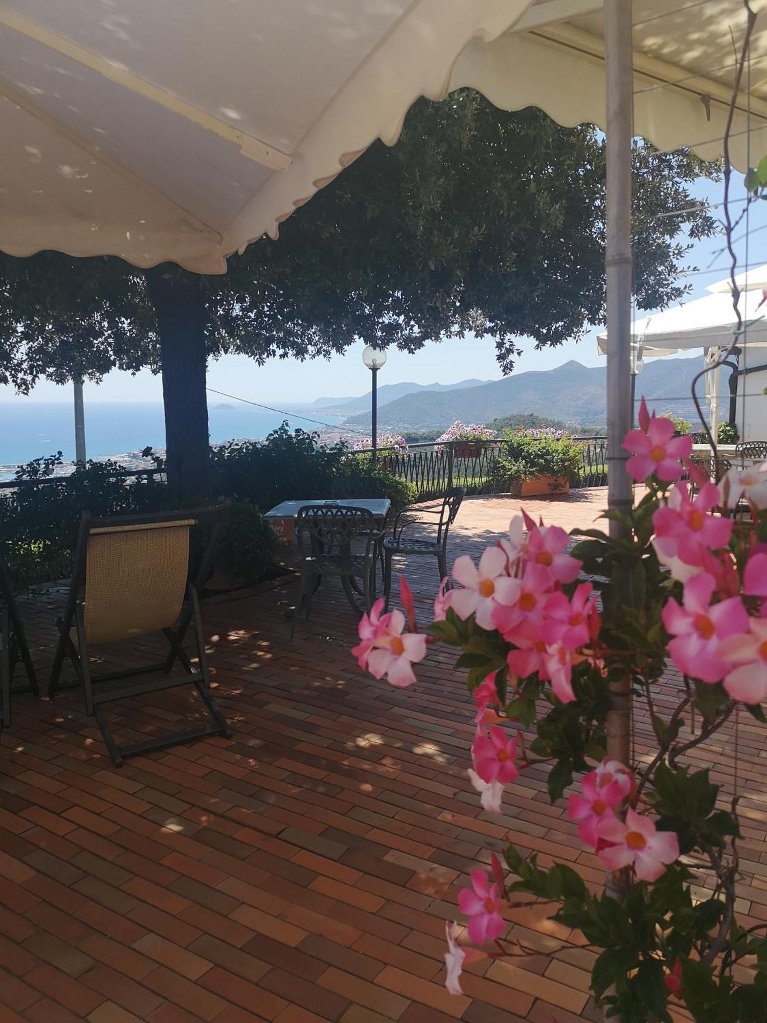 Hotel Il Capanno Pietra Ligure Exteriér fotografie